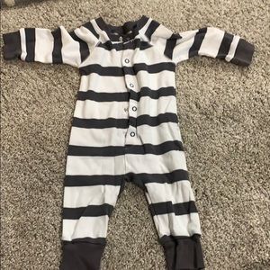 Oliver and rain 3-6 mo jumpsuit